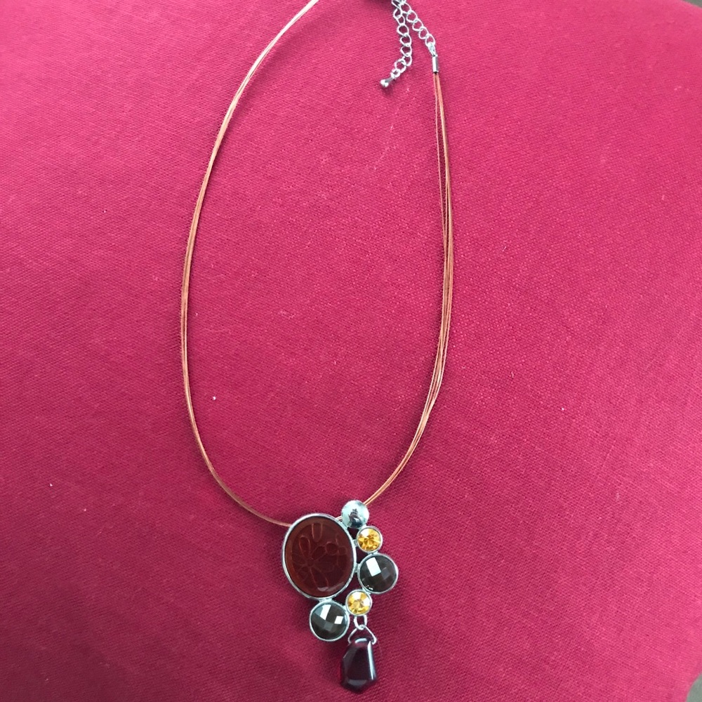 Lia Sophia lovely necklace